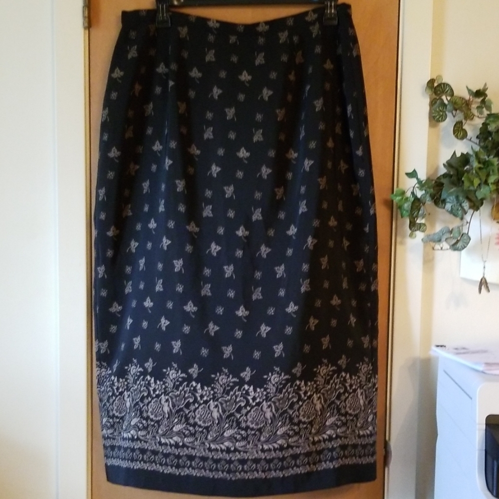 Lovely Pencil Skirt Sz 18W